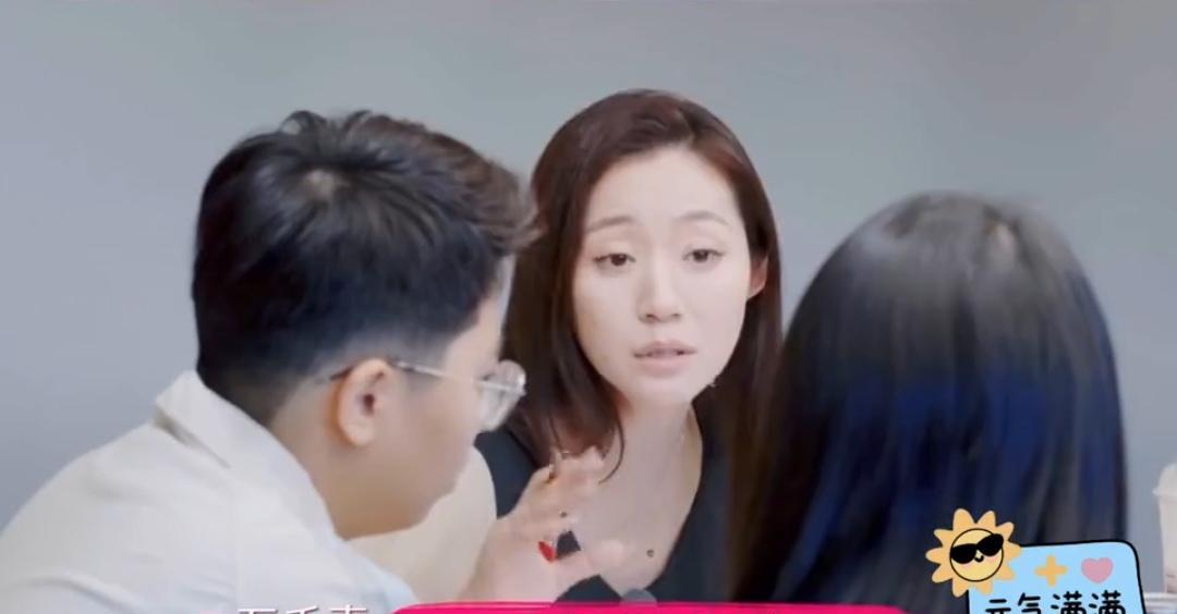 我要是万千惠，先把CEO裁了。然后再裁了财务。最后裁掉业绩拖后腿的主播人员