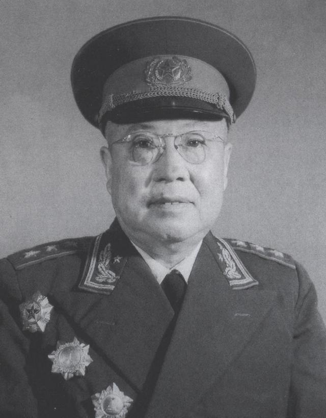 1946年10月，解放战争初期，晋察冀军区在张家口保卫战中失利，损失惨重。“