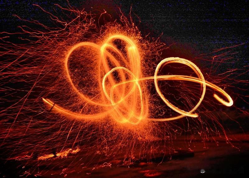 属虎人有福咯！都说咱们属虎的天生就是王者，气场强大且敢闯敢拼，然而在感情世界里，