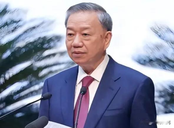 越南正在被四股力量同时拉扯：经济重心压在南方，政治权力握在北方，人口流动持续向南