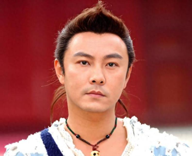 结三次婚、经历丧子之痛，60岁无儿无女，王晶为何说张卫健一点都不惨？ 在大