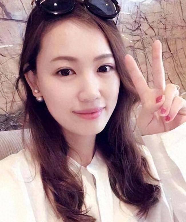 马蓉怎么也想不到，当年被她嫌弃的王宝强，现在成了别人争着抢的香饽饽，主演