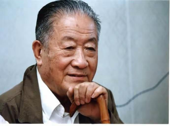 文坛对垒：革命笔杆子刘白羽为何怒斥诺奖得主莫言是“蛀虫”？内情曝光！九十年代