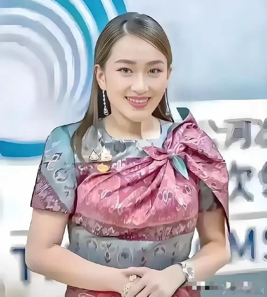 今晚将是佩通坦最难熬的夜晚！不是因为她没有在大阅兵名单之中，也不是因为没来参加大