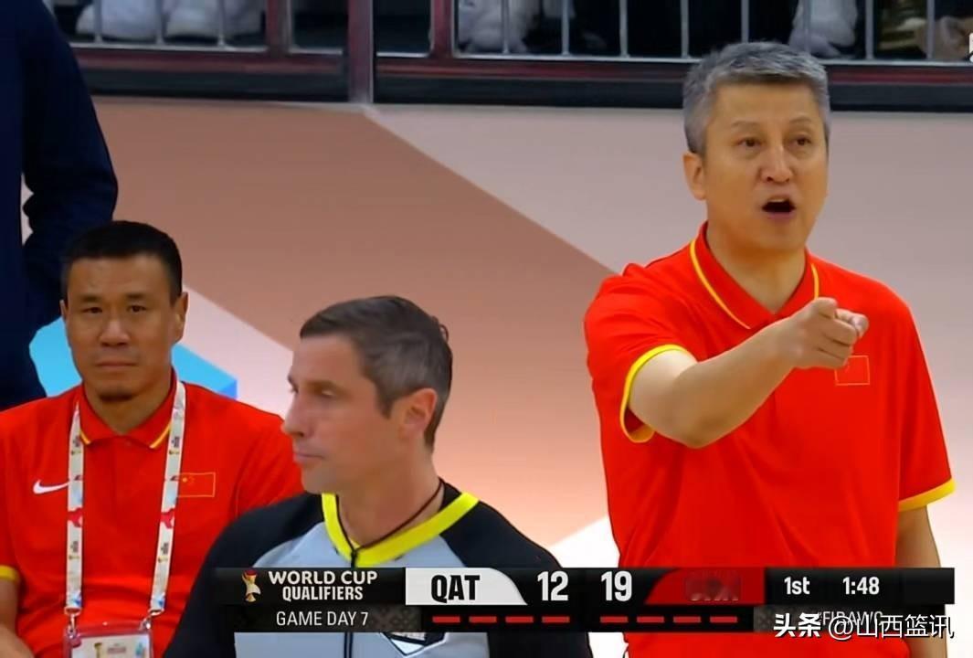 古德温缺阵！半场中国男篮47-36卡塔尔。胡金秋10分5板1助攻，杨瀚森赵嘉义各