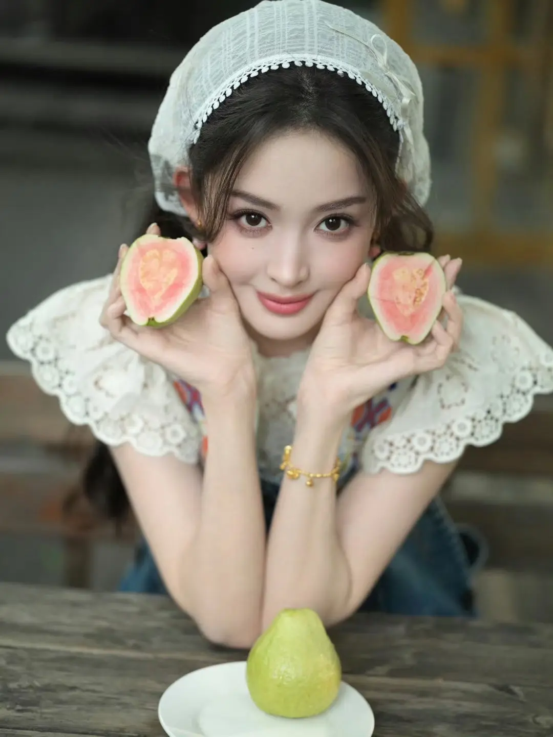 这是我的扎儿妹妹。娜扎夏季元气少女穿搭来了
