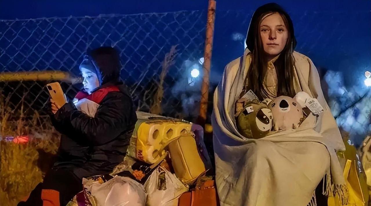 欧洲的“现代奴隶制”：每年10万人被贩卖，利润超毒品军火在巴黎香榭丽舍大街