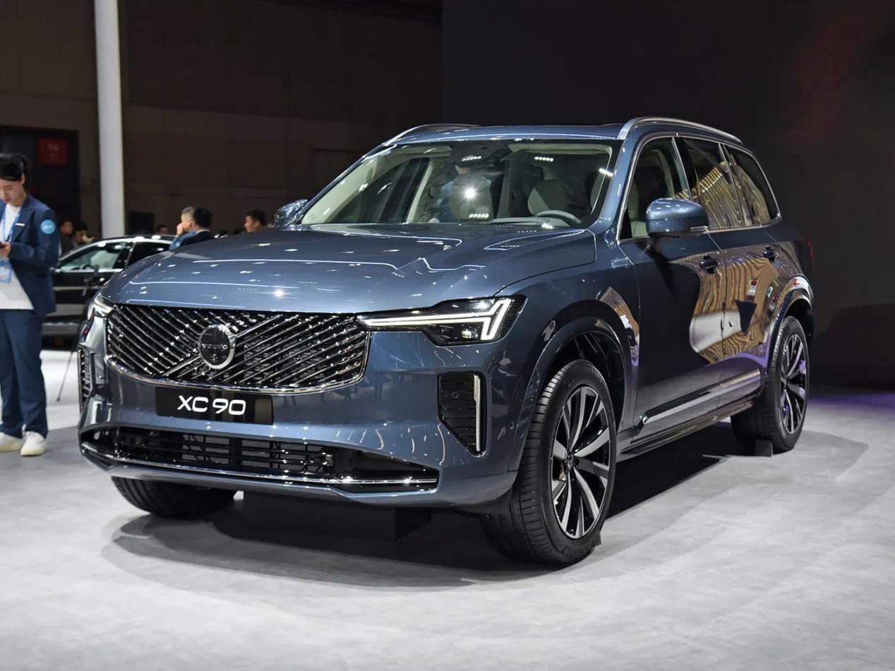 价格接近，都是旗舰定位，是选沃尔沃全新XC90还是问界M9呢？随着新势力的崛