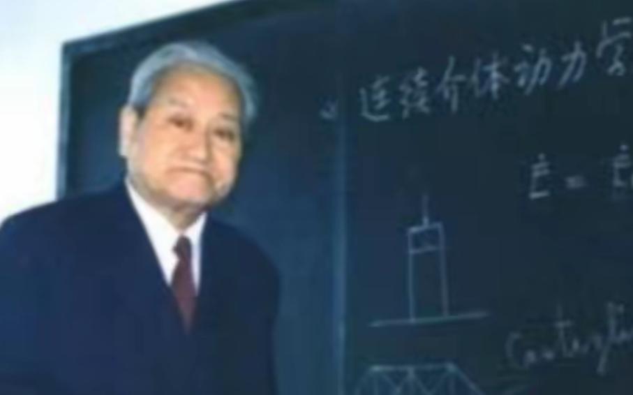 一位曾参加三峡大坝修建的工程师说道，大部分人都不知道，曾在大坝修建之前，我国清华