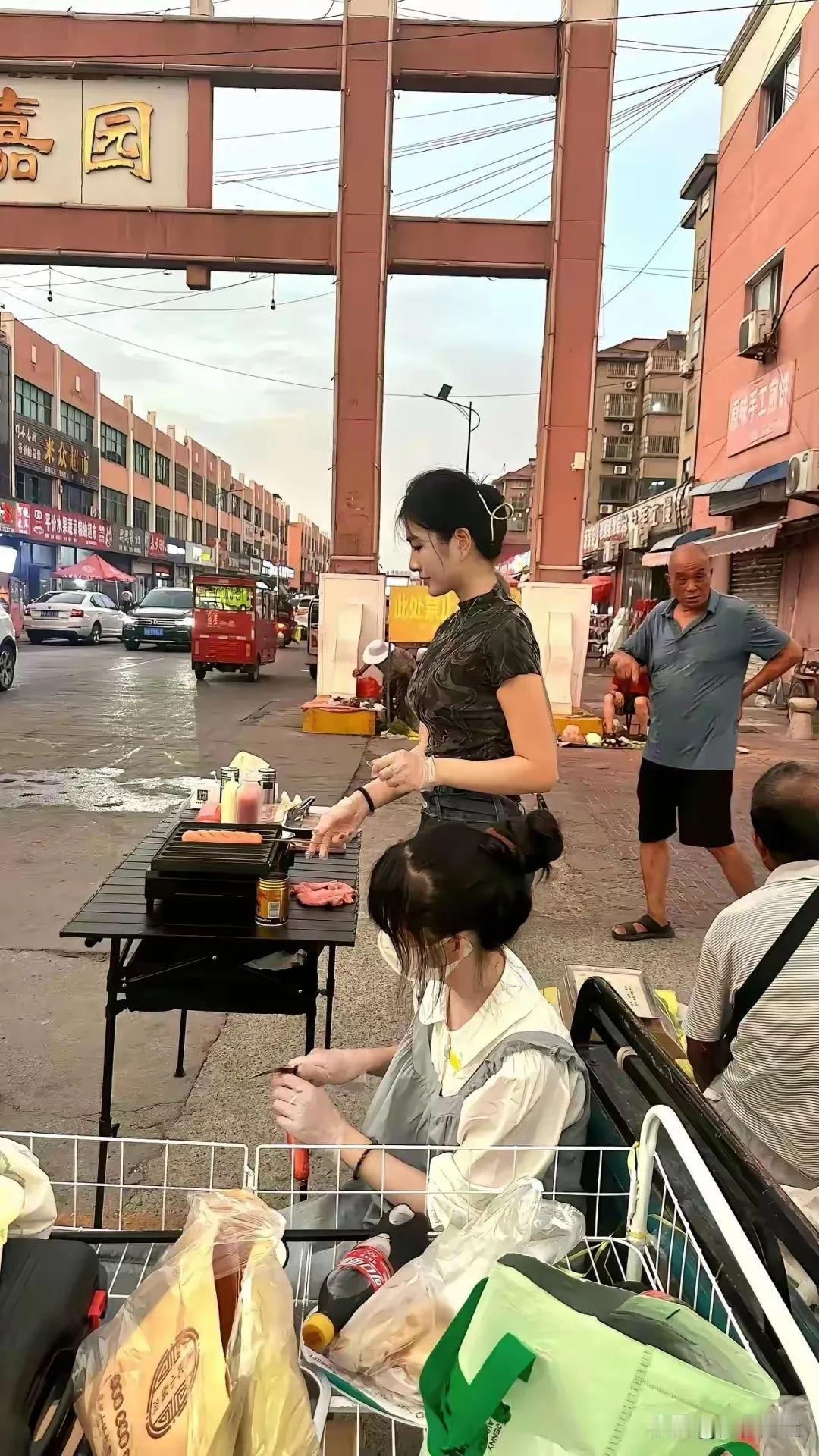 如果她摆摊你会买嘛？