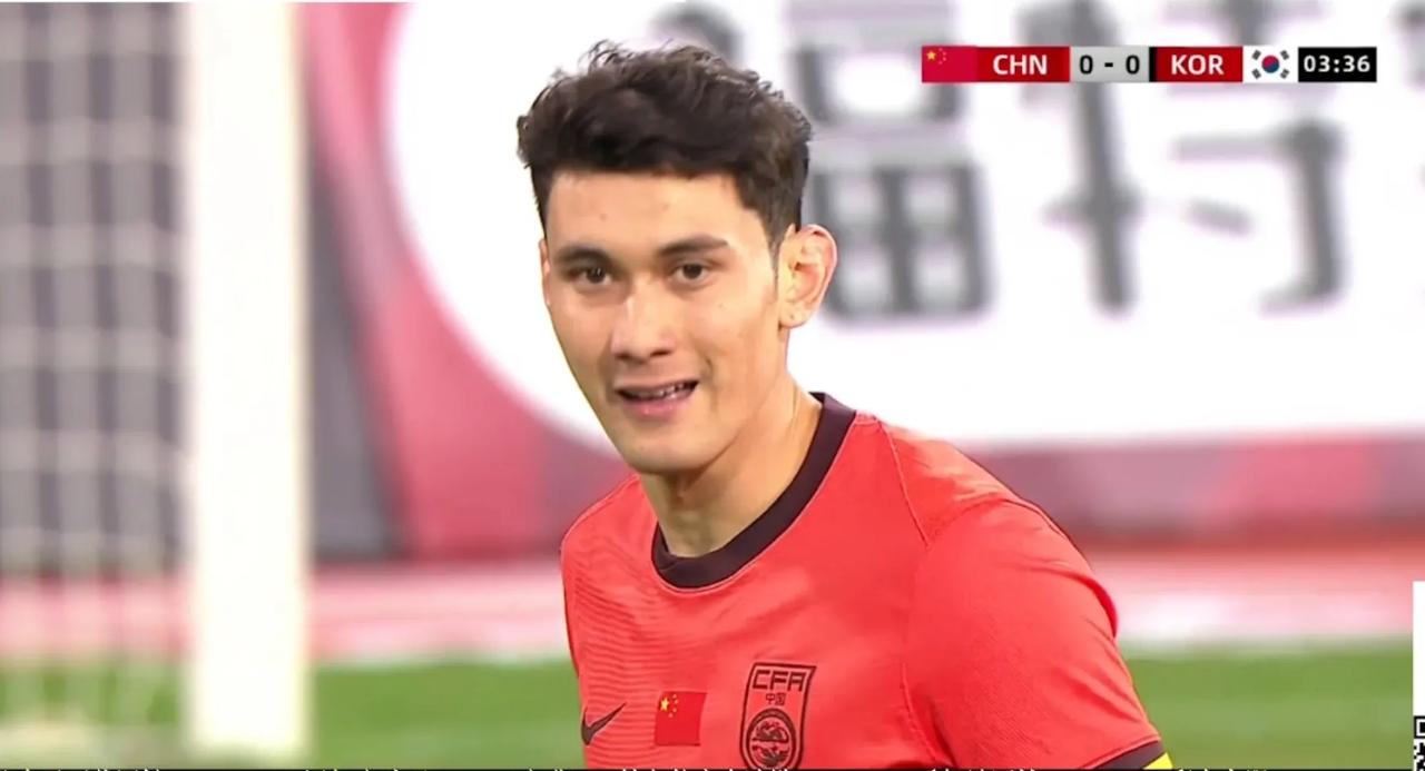 拜合拉木71分钟单刀进球，中国队1比0韩国队，还是要靠我们国足“福星”拜合拉木，