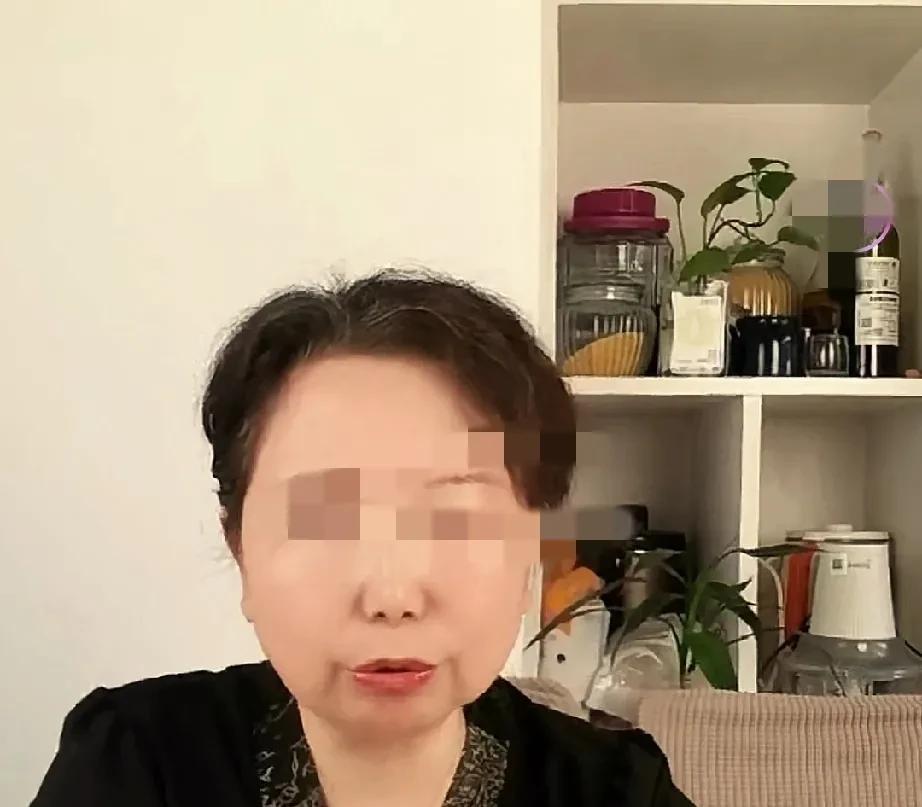 老度网上喊话重启调查，她也希望调查清楚。她解释老郭的三三证是年代原因，书写不规范