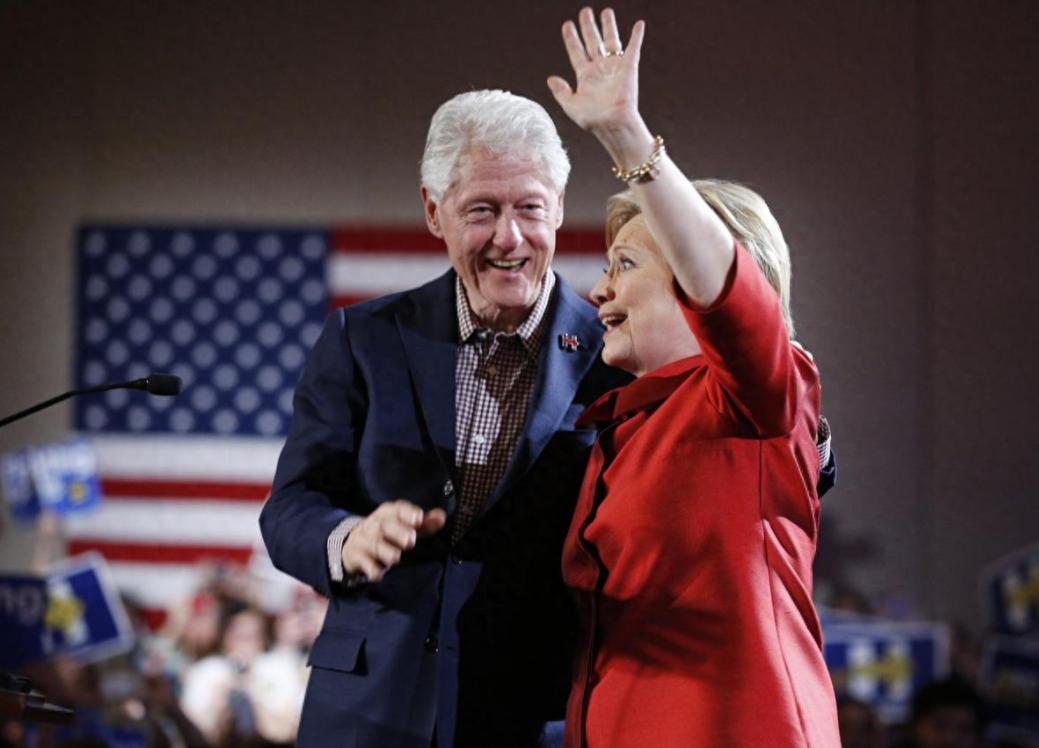 /想杀我一千，我也要损你八百，大不了鱼死网破，美国前总统要豁出去了！克林顿对