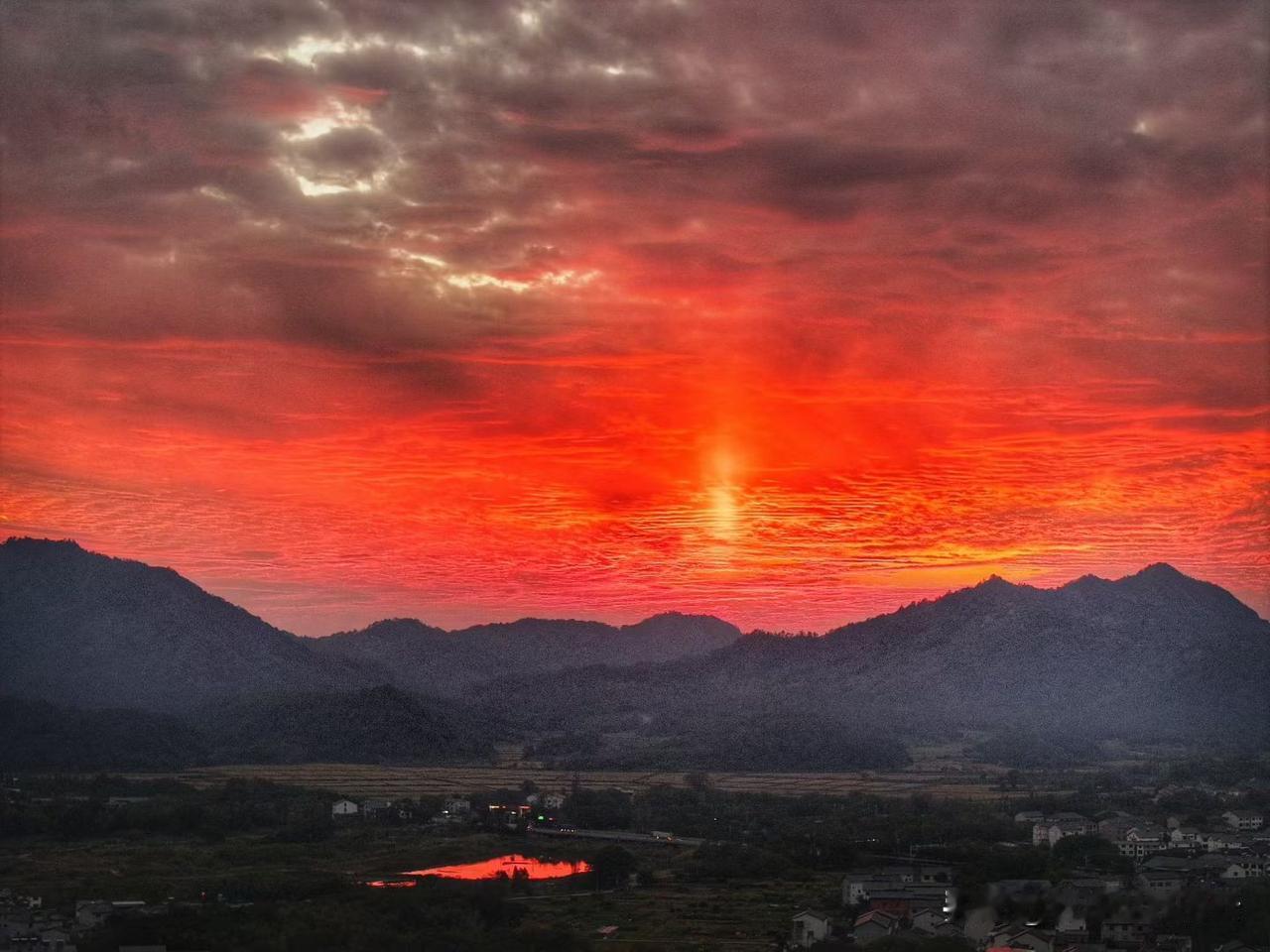 龙虎山，仙气缭绕，道家飞升