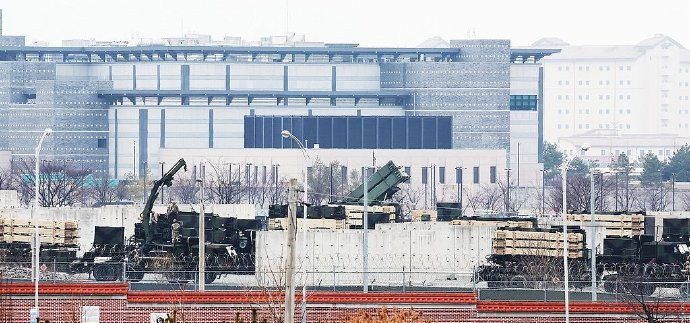 大批运输机从韩国紧急飞往中东，中韩之间的那根刺，以戏剧性的方式被拔掉！韩国媒体最