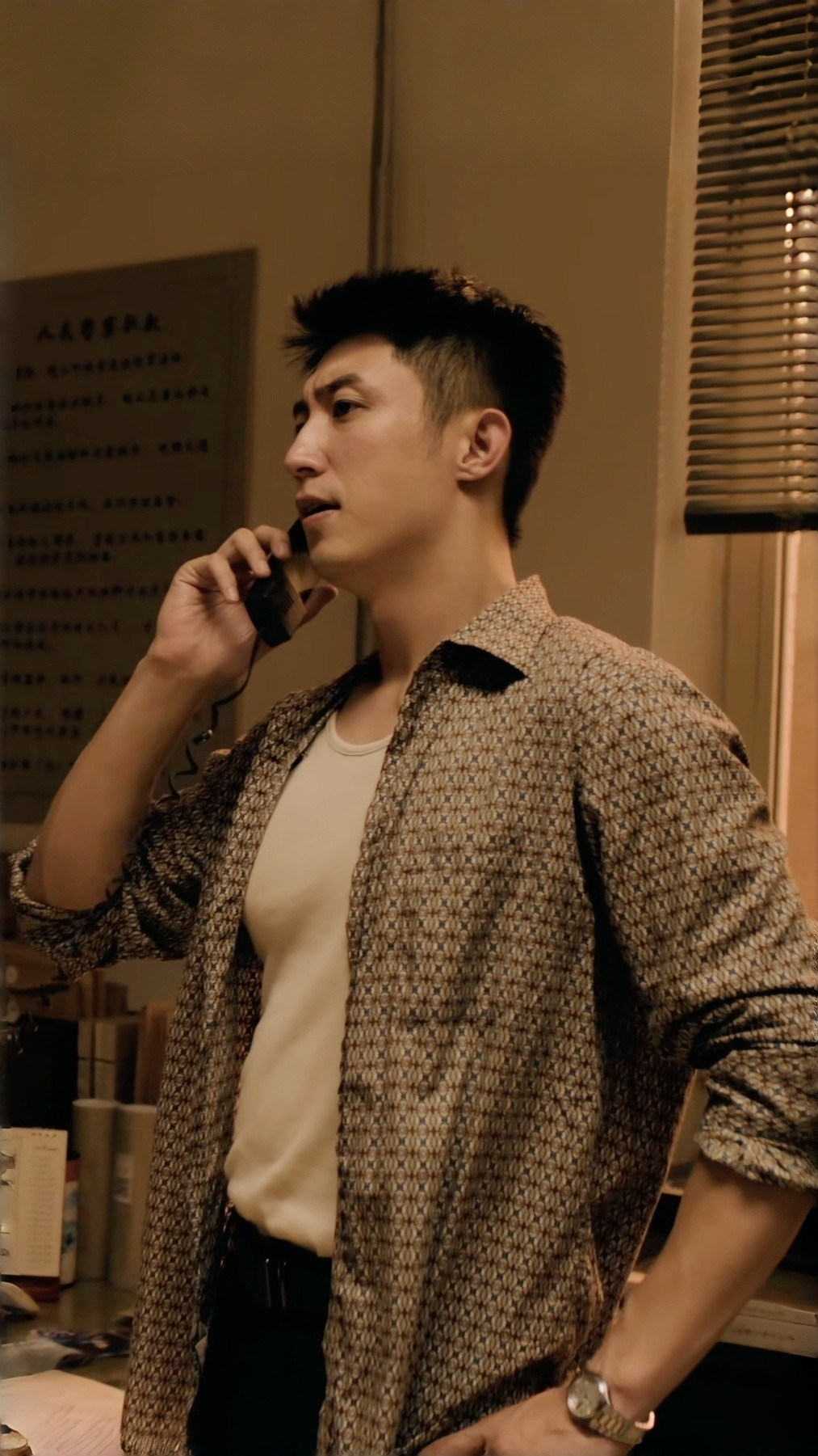 黄景瑜︱《雪迷宫》︱EP01截修壁纸我可爱看郑北穿各种衬衫了！拍郑北时每天妆发不