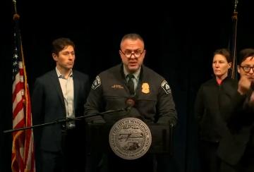 特朗普强硬表态，要求民主党州、市全面配合联邦执法，而不是制造分裂、混乱和暴力。