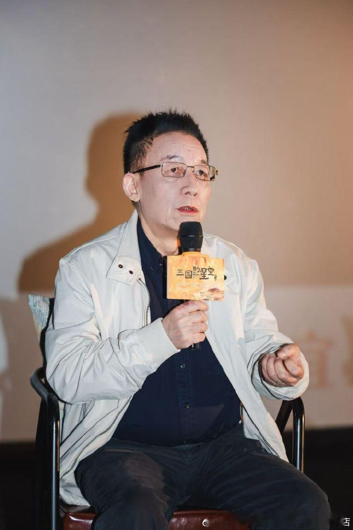 “易公知”的三重谬误：历史虚无、文化矮化与价值扭曲近年来，以“通俗讲史”成名