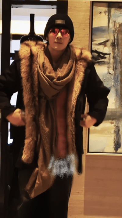 向佐这次衣服真的正常了对比之前的造型，这次简直是质的飞跃，太好看了！