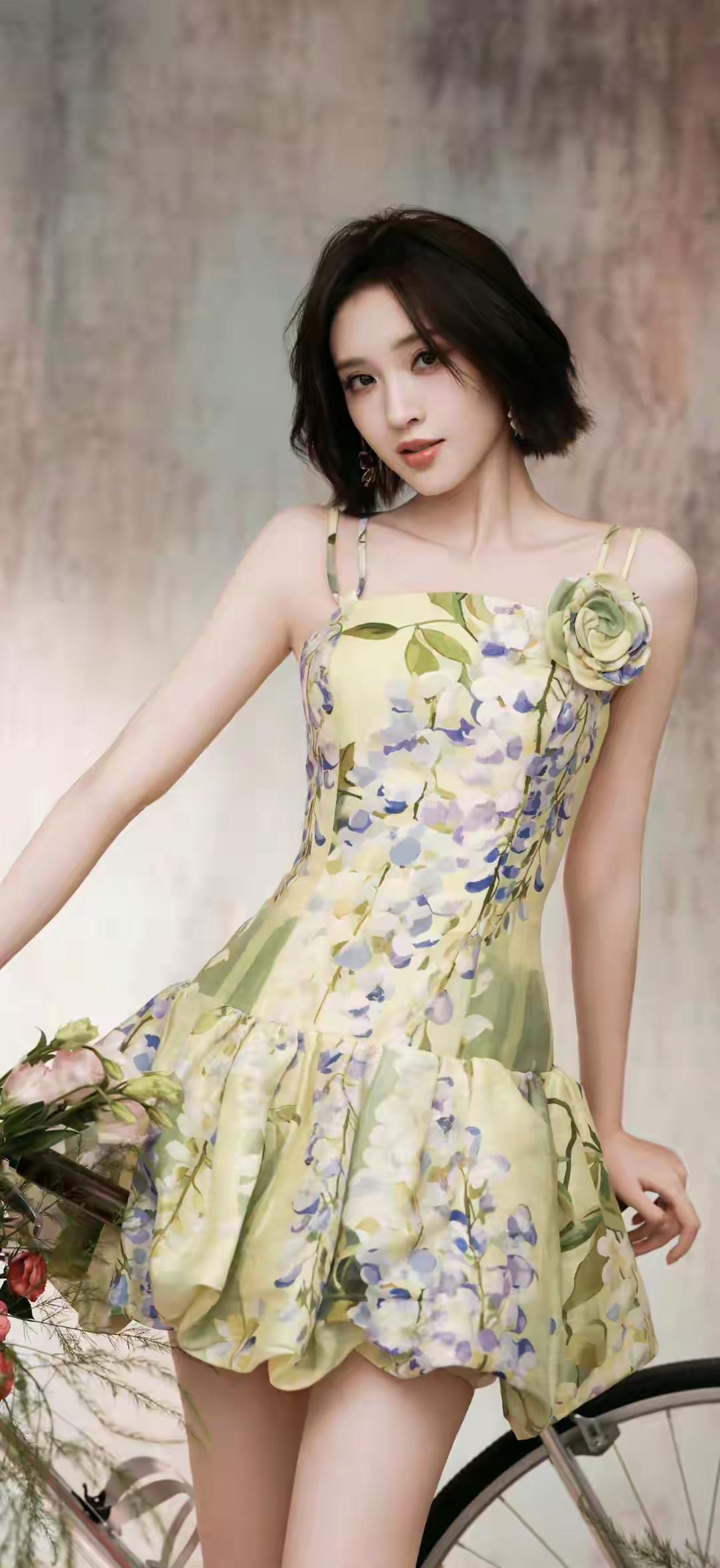 唐艺昕重启人生你更愿意上班还是创业？我认为上班
