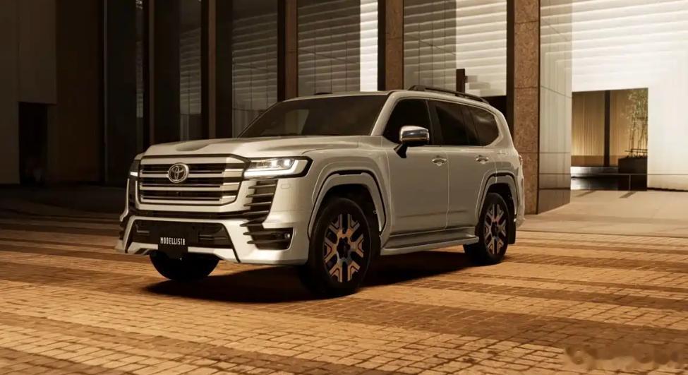 【#新款丰田兰德酷路泽官图发布##兰德酷路泽全系取消纯燃油动力#】全新混动系统以3.5T双涡轮增压V