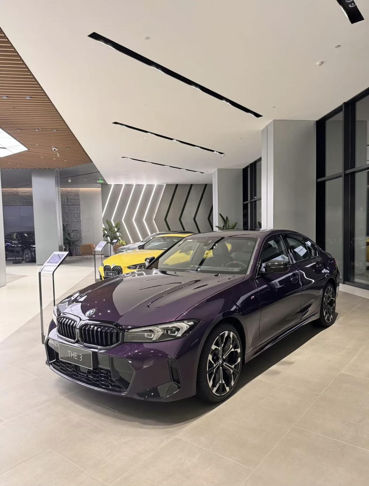 宝马330i闪电紫50周年纪念版太吸睛了！在2025上海车展正式上市，官方指导价