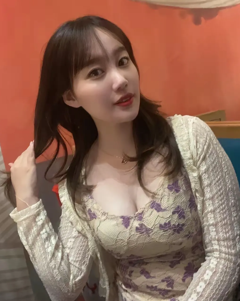 虽然快四十了可依然是耐看型