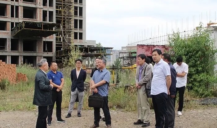 有谁看得出来，这里面谁才是最大的领导