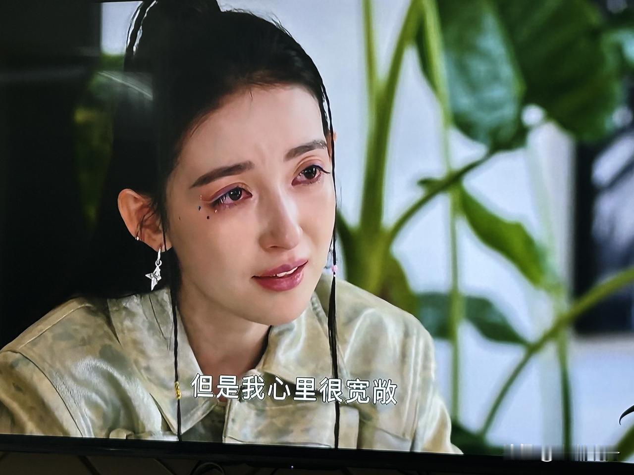 身价过亿的美女宁可打工辛苦开小店，也不愿继承亿万家产，原因竟然是这……尤琪