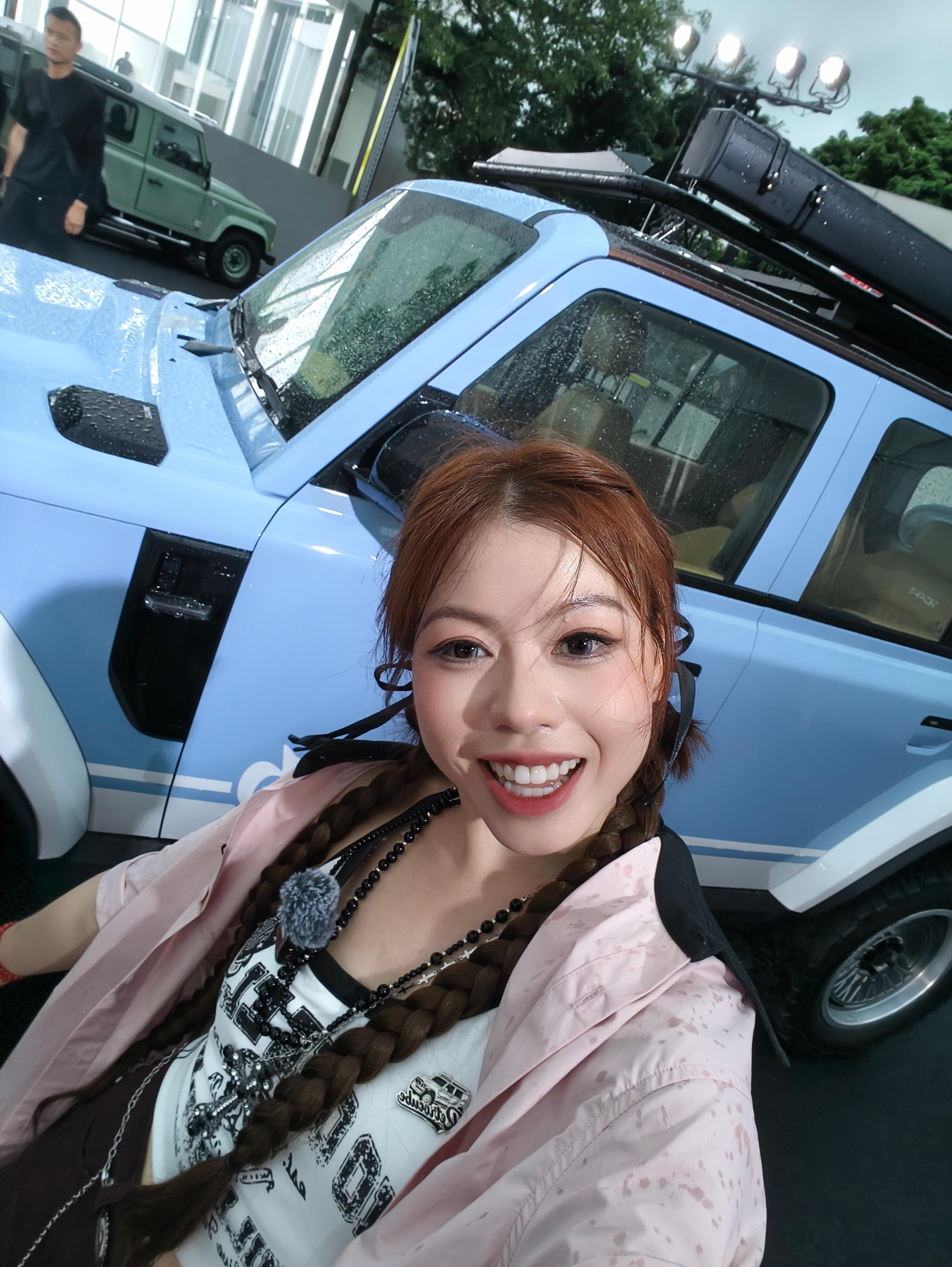 V23拿捏复古新腔调iCAR玩什么都型来啦来啦！！！一直忙着拍拍拍现场好看的车车