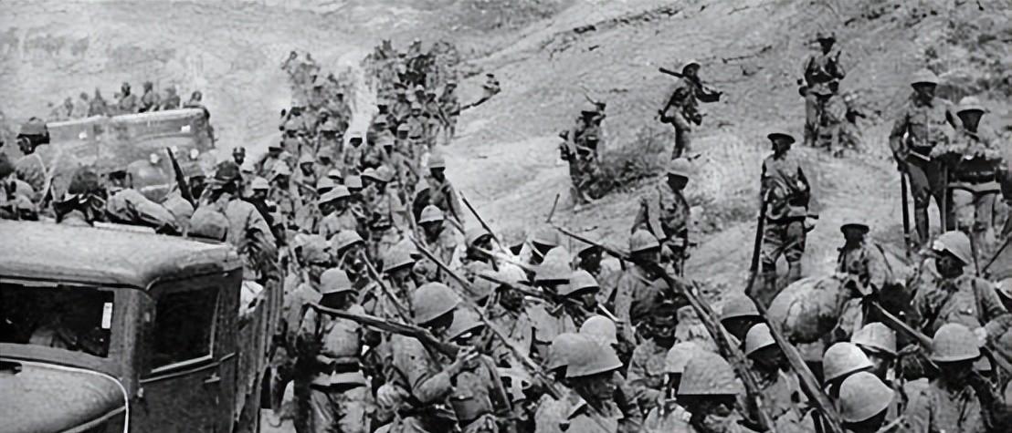 1945年，湘西会战150个鬼子各身绑上百斤炸药，紧贴武冈城墙拉响导火索，城墙倾