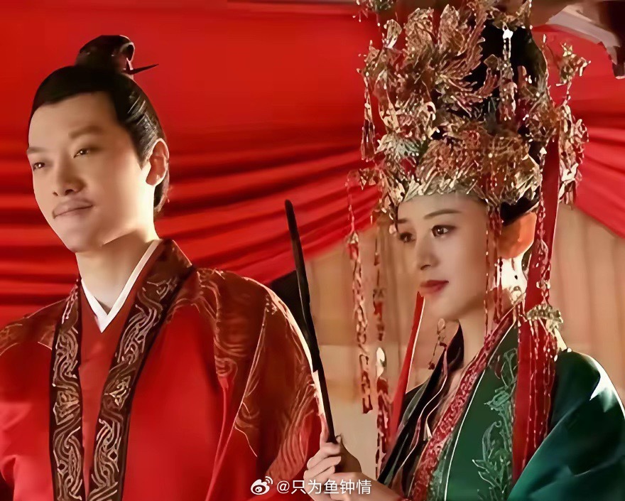 别再把赵丽颖离婚，脑补成盛明兰醒悟后的爽文。你以为她看清了富二代的真面目，其实你