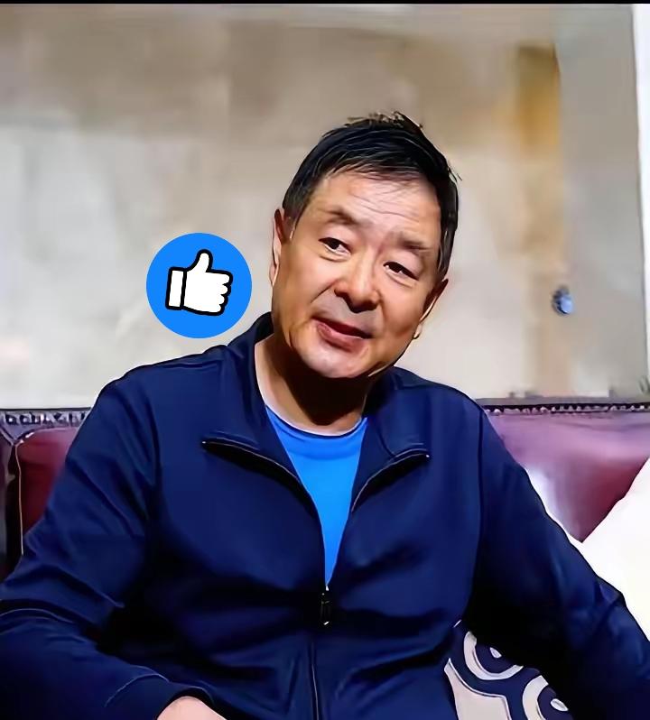 濮存昕，72岁，夜里把自己和94岁的母亲系在一起。不是什么高科技，不是24小