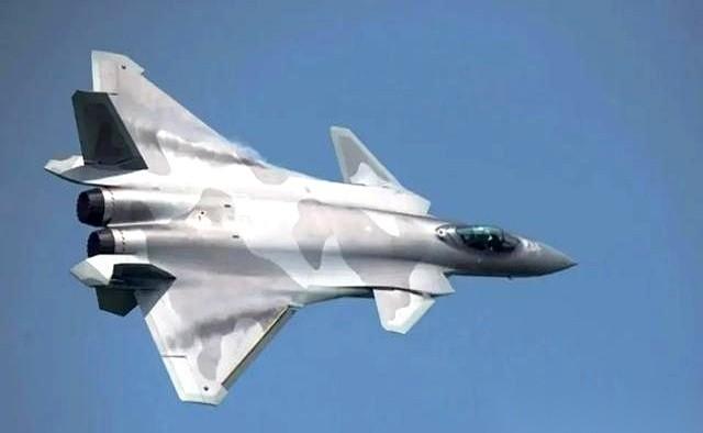 美国人最近闲着没事，给咱们的歼-20算了笔账，结果算完，估计后背有点发凉。他们