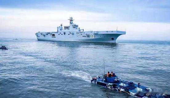 中国海军警告美军“已进入台湾省24海里”，台媒叹息：太霸道了 8月12日，岛