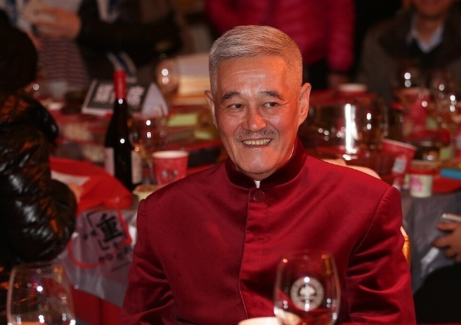 2009年，赵本山花费13个亿买下了海南800亩土地，这是他的所有积蓄，当时海南