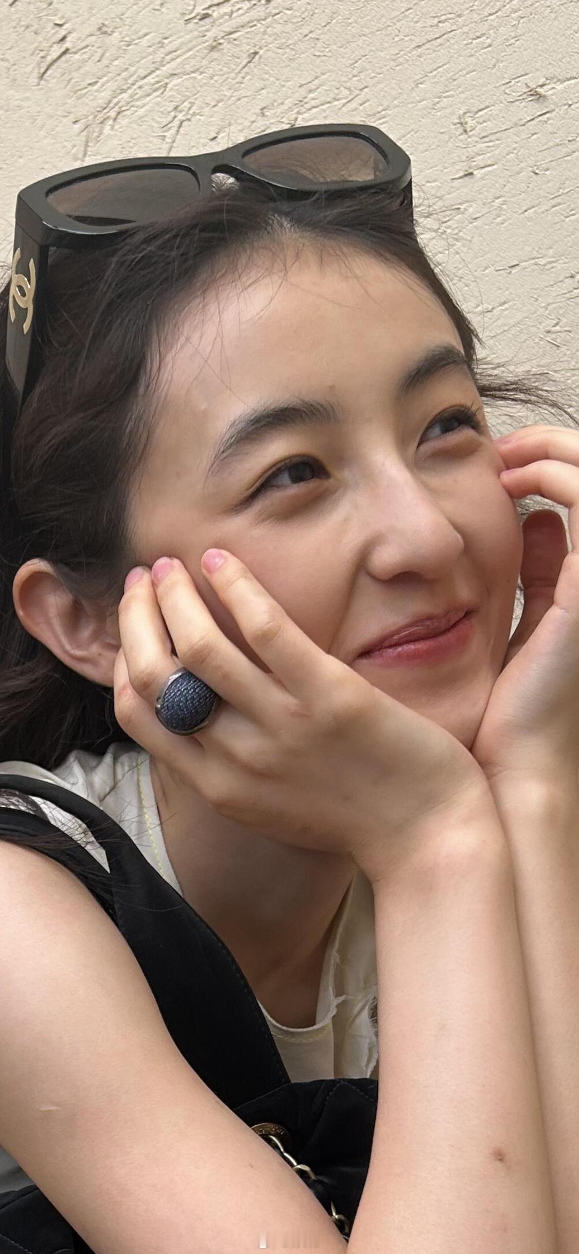 你有一双会说话的眼睛你有融化冰雪的魔力