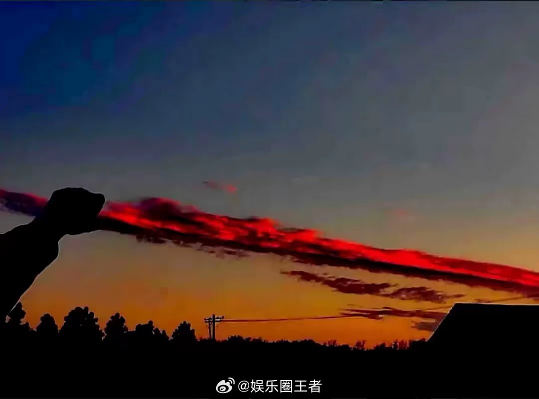 瑞鹤ins更新梓渝图片一出来，同款就秒空了？这能力[点赞][点赞]​​