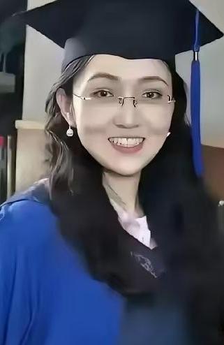 武大这几位教授应该如坐针毡吧！问题不在学生身上，而在那些随手签下的同意答