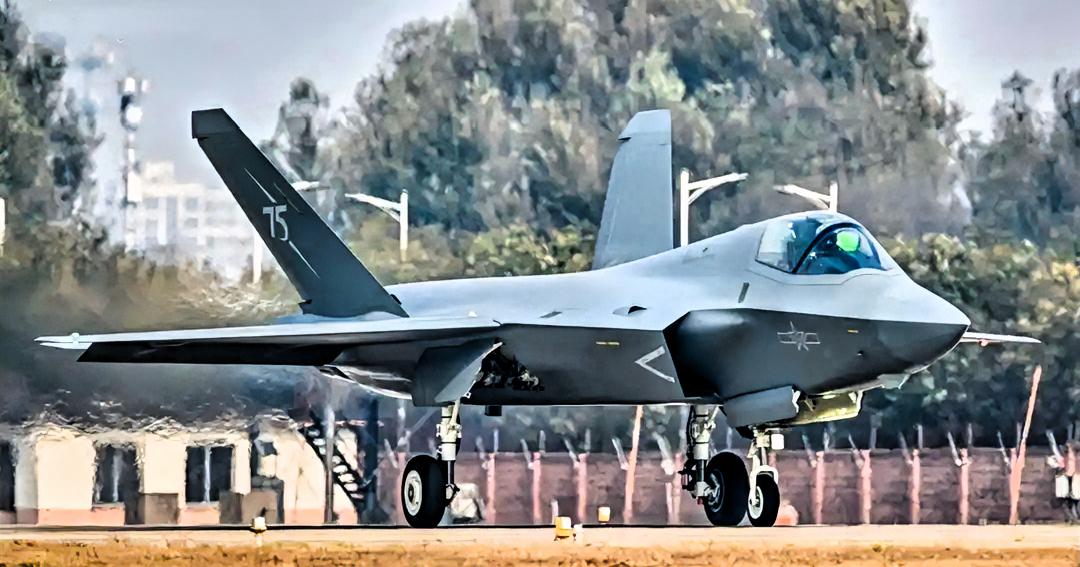 前两天刷手机看到个印度网友的帖子，他说要是中印关系好，印度本该第一个买咱们的歼3