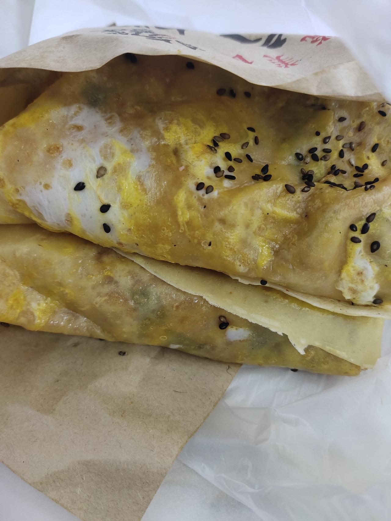 今天去医院复查，空腹去的，抽完血就去医院餐厅吃饭了，距上次在医院吃饭已过去21天