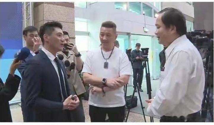 反骨仔丁瑀被开除党籍，国民党终于硬气一把！国民党前主席朱立伦重点提案的新生代骨干