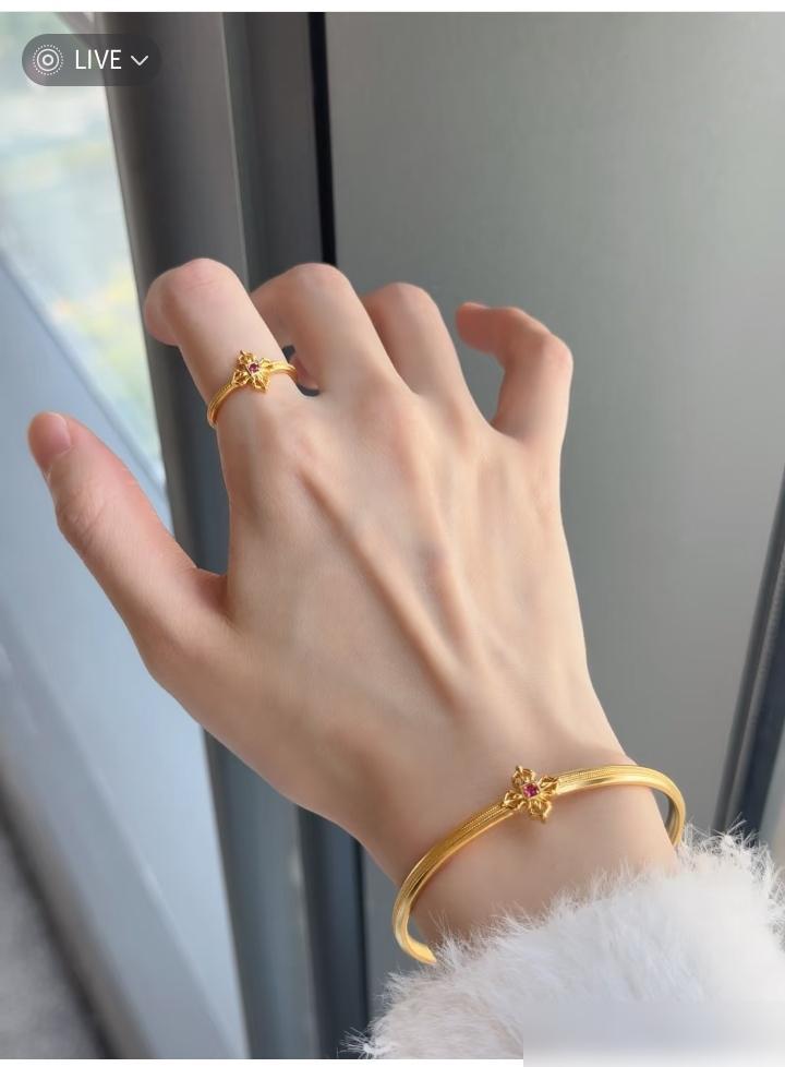 谁懂啊！周大福新款红宝石金刚杵，美到我心巴上！我说下我怎么入坑的吧，就是看到