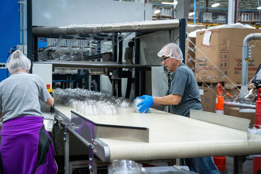 西班牙高官：我们不需要中国人过来，中国的钱来了就行当地时间4月20日，西班牙