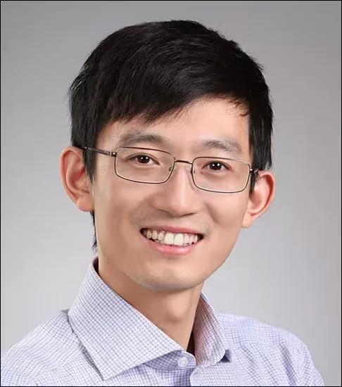 又一个姓马的牛人！马腾宇。马腾宇高中保送到清华姚班，也就是计算机科学实验班，博