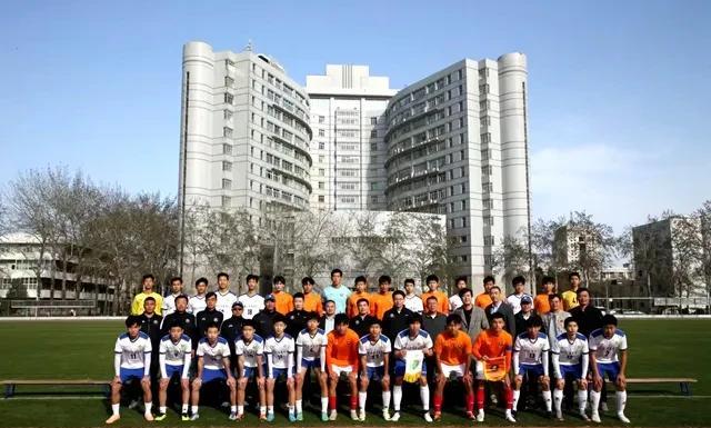 中国足协针对北理工试图向裁判“送礼”的举报做出了处罚：通报批评罚款10万。这种处