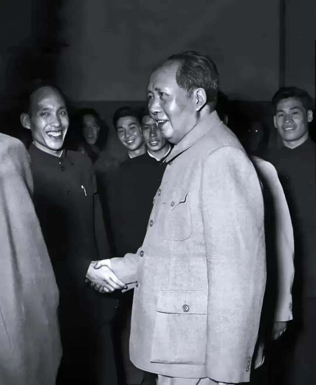 读懂矛盾，才懂人生真相为什么有人越活越通透，有人却处处碰壁？毛主席一句话道