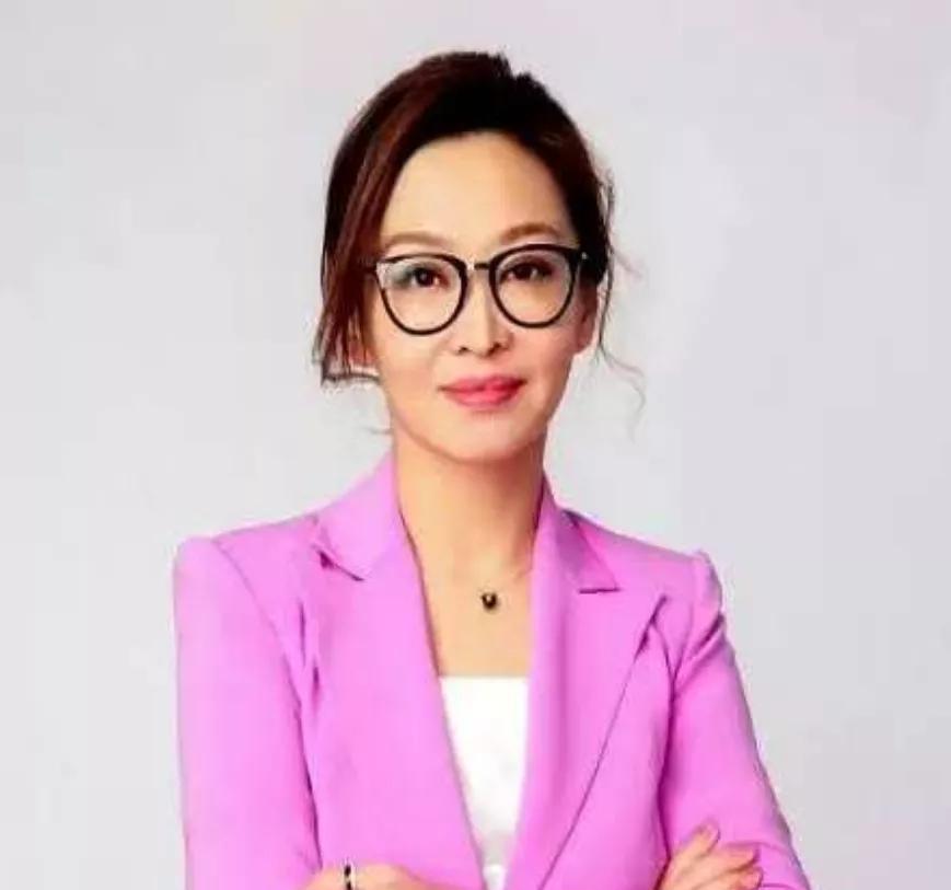 拍摄《父母爱情》时，导演孔笙找到刘天池说：“天池，我有个角色，想让你帮忙来演？”