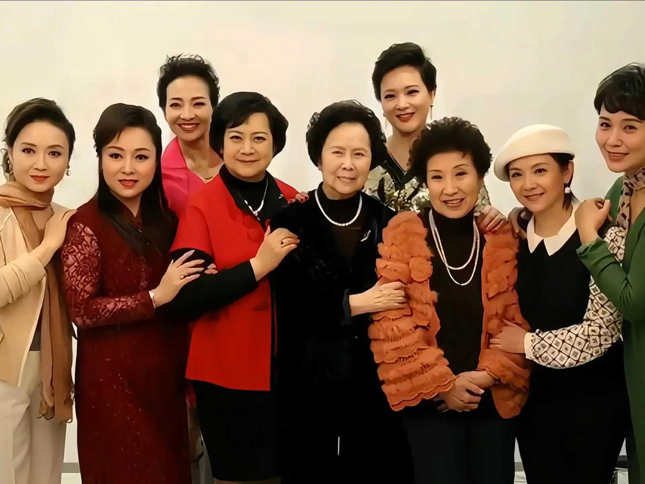 西游记女神三十年后重聚，你还记得他们是谁吗