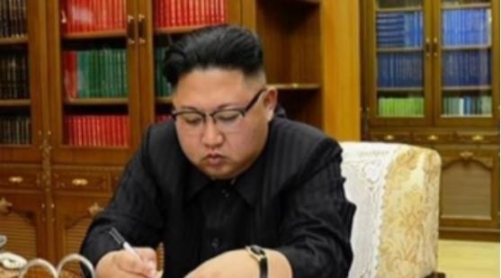 金正恩拍板，作出一个前所未有重大决定，靠近中朝边境。金正恩这次真的是把棋盘掀了！